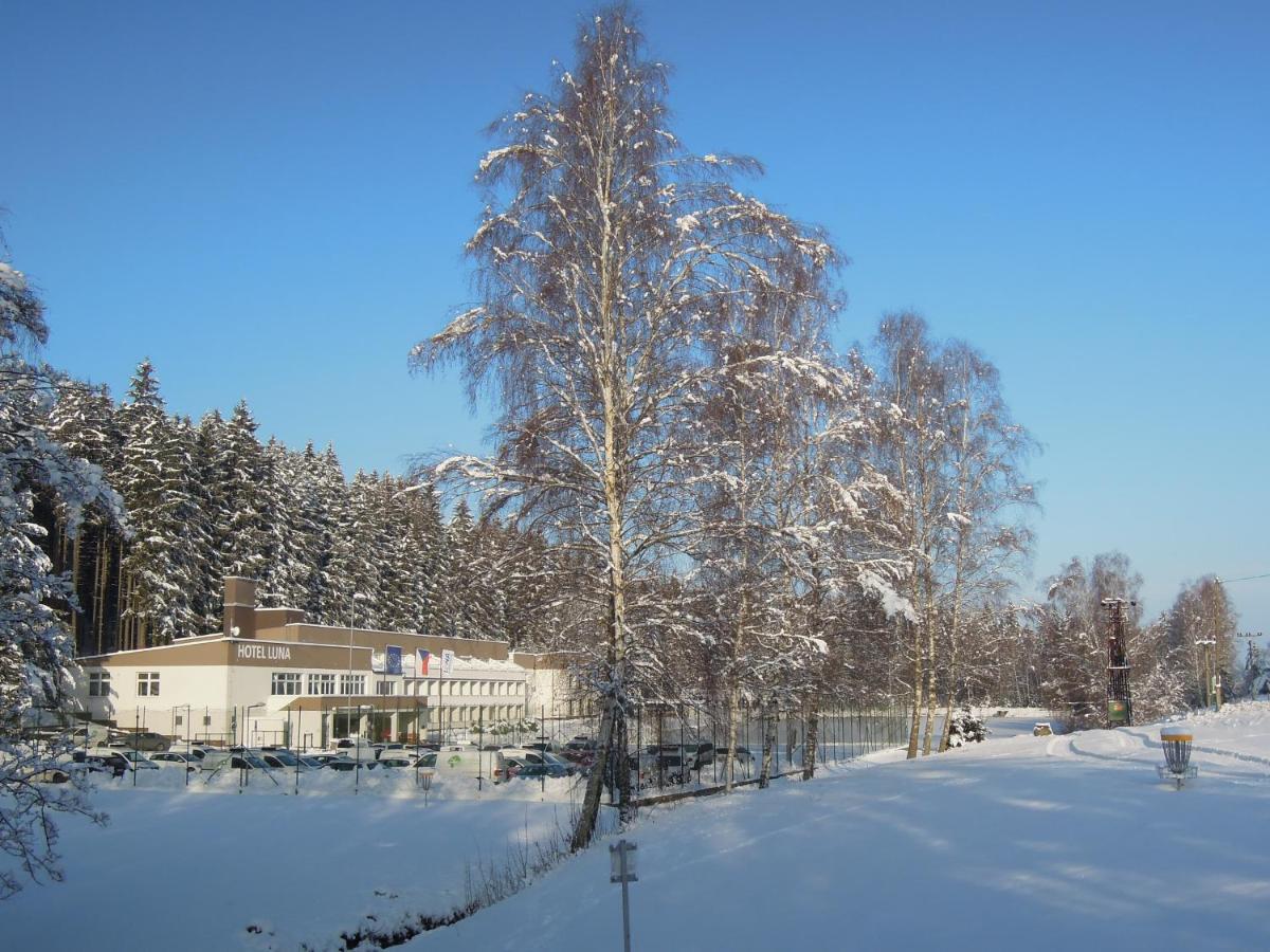 Luna Ledec nad Sazavou